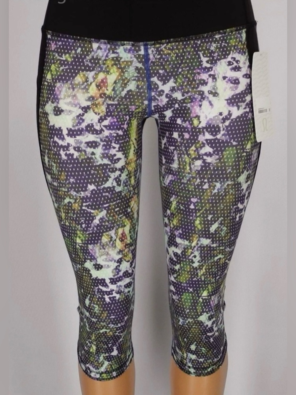 LULULEMON Top Speed Cropped Pant in Floral Sport White Multi Black